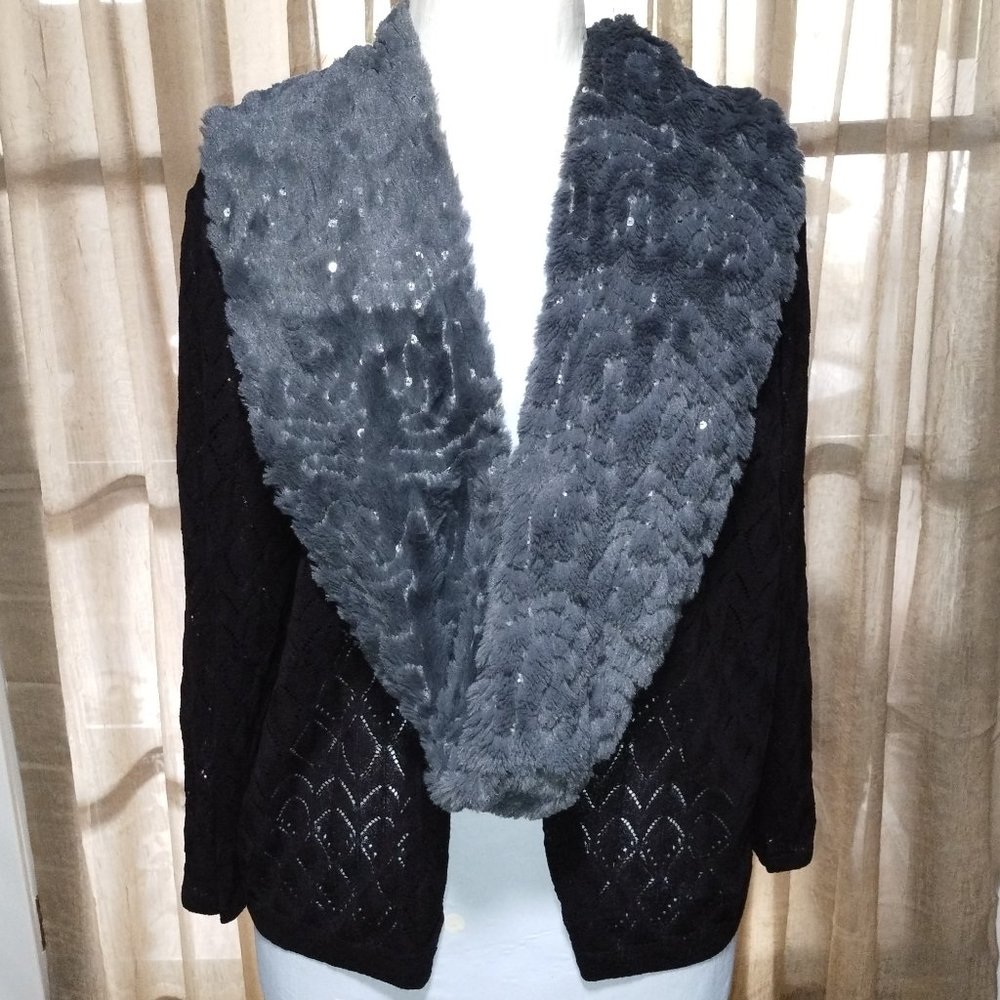 Women's Faux Fur Gray & Silver Sequins Scarf/Wrap EUC.